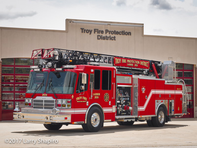 Troy FPD Troy IL fire trucks Ferrara Cinder aerial quint HD77 fire trucks American LaFrance Eagle heavy rescue unit fire trucks apparatus shapirophotography.net Larry Shapiro photographer #larryshapiro